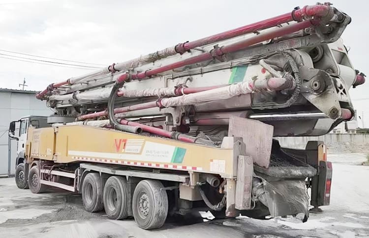 XCMG 63m Concrete Pump Truck For Sale Near Me